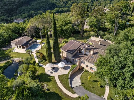 Villa in Le Bar-sur-Loup, Alpes-Maritimes