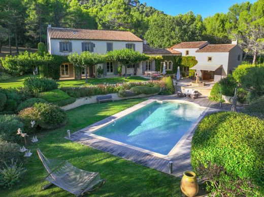 Villa in Aix-en-Provence, Bouches-du-Rhône