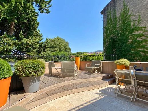 Apartment in Saint-Rémy-de-Provence, Bouches-du-Rhône