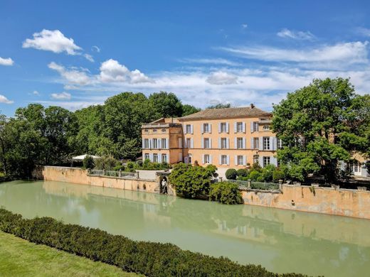 Villa Lambesc, Bouches-du-Rhône