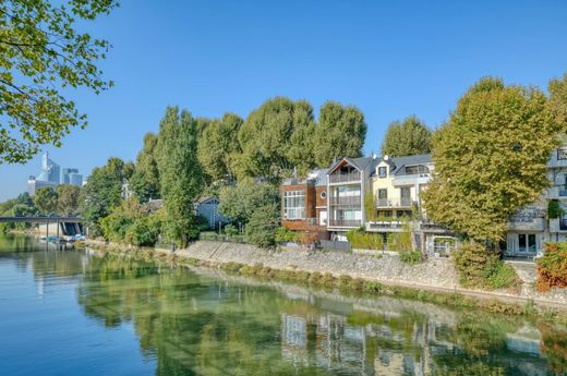 Apartment in Neuilly-sur-Seine, Hauts-de-Seine
