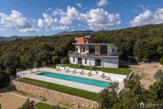 Villa in Mons, Var