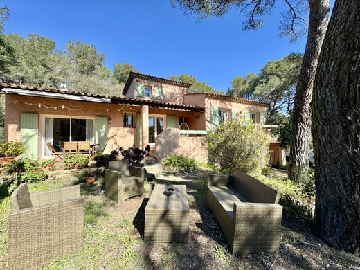 Villa in Six-Fours-les-Plages, Var