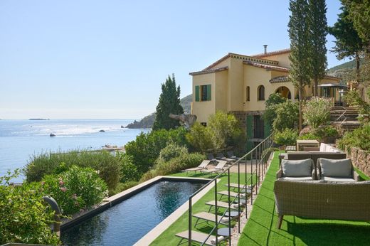 Villa in Théoule-sur-Mer, Alpes-Maritimes