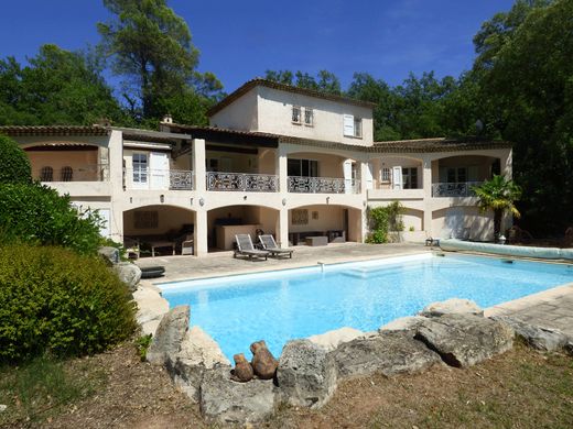 Villa a Saint-Paul-en-Forêt, Var