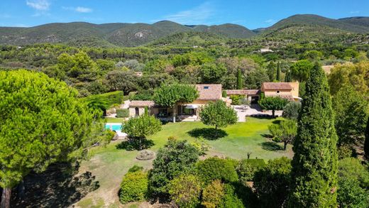 Villa in Vitrolles-en-Lubéron, Vaucluse