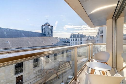 Apartment in Saint-Germain, Odéon, Monnaie, Paris