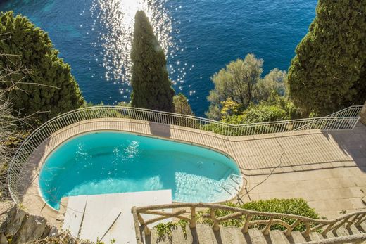 Cap-d'Ail, Alpes-Maritimesのアパートメント