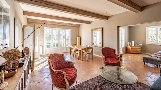 Villa en Fontvieille, Bocas del Ródano