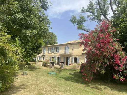 Villa à Arles, Bouches-du-Rhône