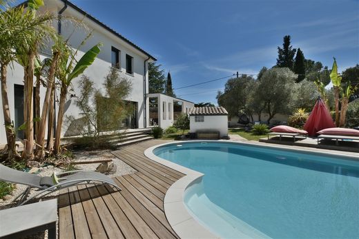 Villa in Nages-et-Solorgues, Gard