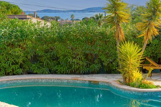 Βίλα σε Carqueiranne, Var