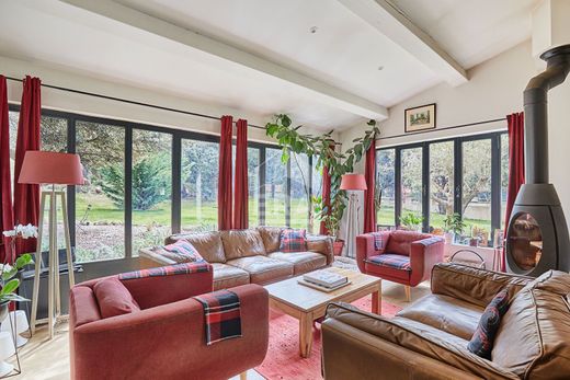 Villa in Rognes, Bouches-du-Rhône