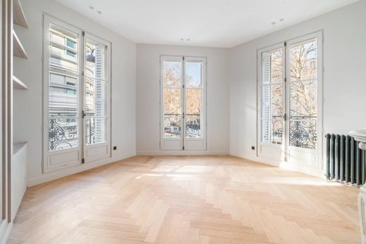 Apartment / Etagenwohnung in Saint-Germain, Odéon, Monnaie, Paris