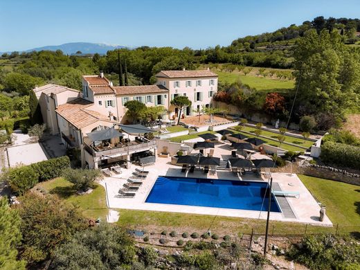 Château à Venasque, Vaucluse