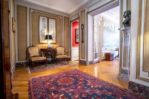 Apartment in Monceau, Courcelles, Ternes, Paris