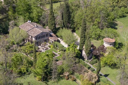 Villa in Mouans-Sartoux, Alpes-Maritimes