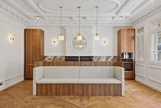 Apartment / Etagenwohnung in Monceau, Courcelles, Ternes, Paris