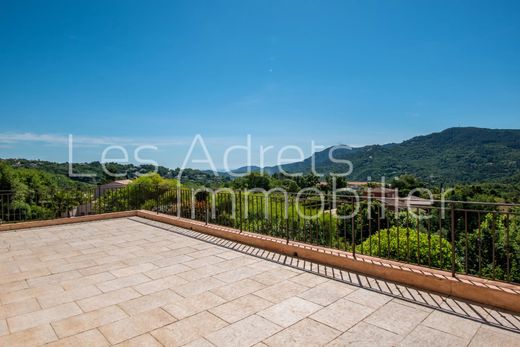 Villa in Les Adrets-de-l'Estérel, Var