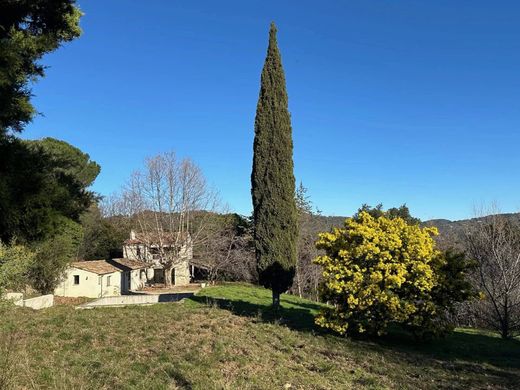 Willa w La Garde-Freinet, Var