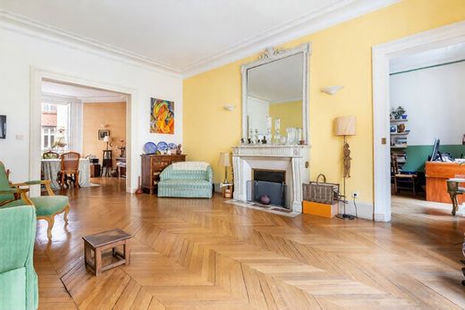 Apartment / Etagenwohnung in Saint-Germain, Odéon, Monnaie, Paris