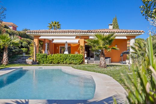 Villa en Mandelieu-la-Napoule, Alpes Marítimos