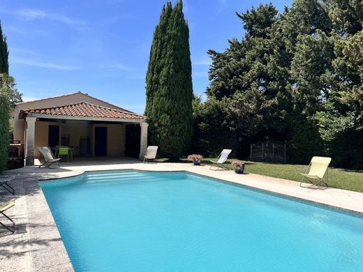 Villa in Fontvieille, Bouches-du-Rhône