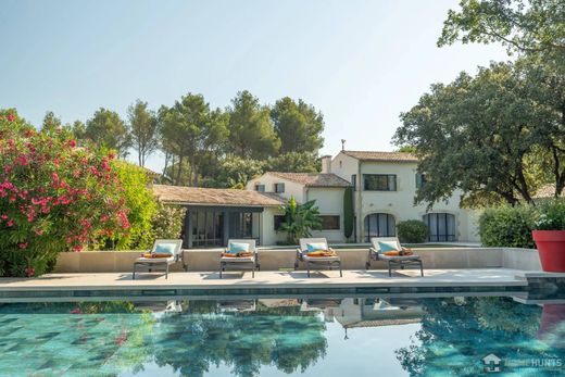 Villa in Pernes-les-Fontaines, Vaucluse
