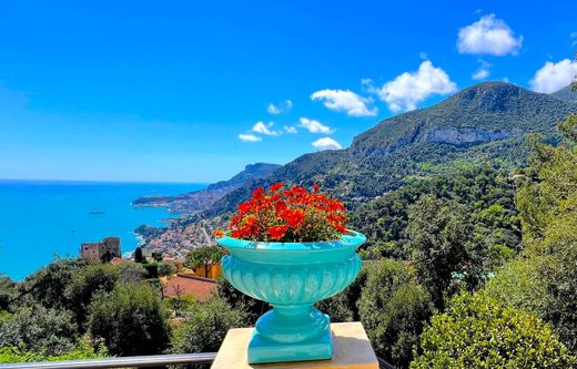 Villa en Roquebrune-Cap-Martin, Alpes Marítimos