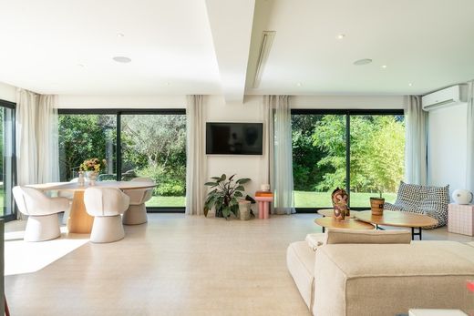 Villa in Aix-en-Provence, Bouches-du-Rhône