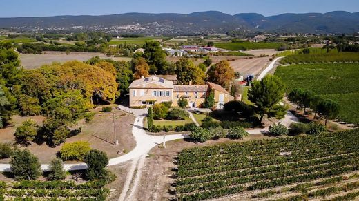 Farm in Apt, Vaucluse