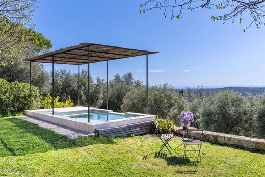 Villa in Châteauneuf-Grasse, Alpes-Maritimes
