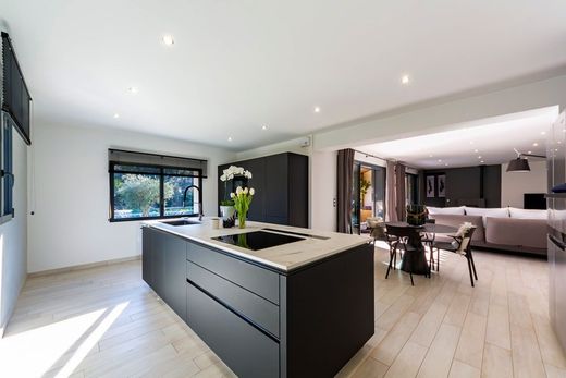 Villa in Le Plan-de-la-Tour, Var