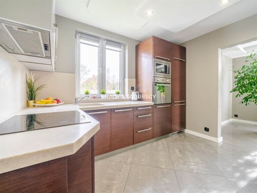 Casa di lusso a Czernichów, Powiat krakowski