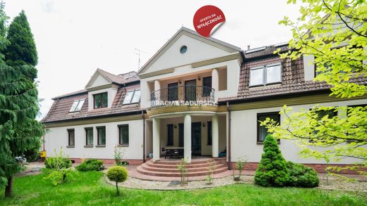 Kazimierza Wielka, Powiat kazimierskiの高級住宅