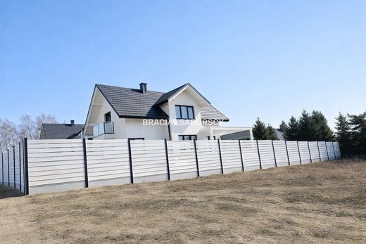 Lüks ev Zielonki, Powiat krakowski