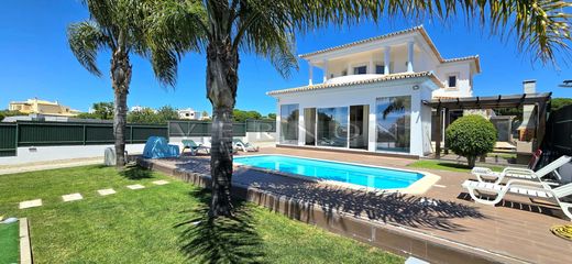 Villa in Albufeira e Olhos de Água, Albufeira Municipality