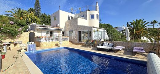 Detached House in Lagoa, Distrito de Faro