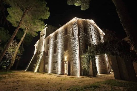 Zamek w Montefiascone, Provincia di Viterbo