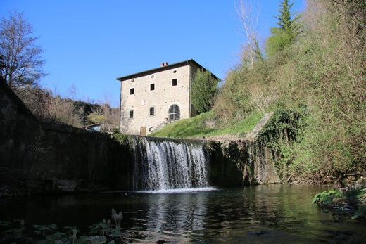 Borgo San Lorenzo, Province of Florenceのカントリー風またはファームハウス