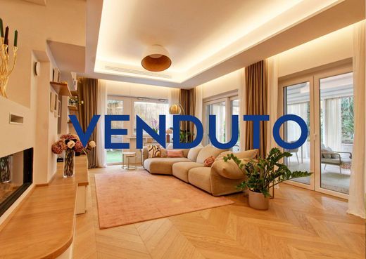 Apartment / Etagenwohnung in Rom, Latium