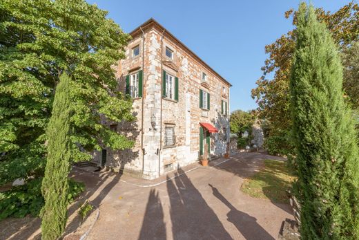 Villa in Vecchiano-Nodica, Province of Pisa