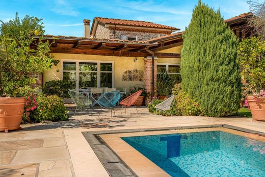 ﻓﻴﻼ ﻓﻲ Pietrasanta, Provincia di Lucca