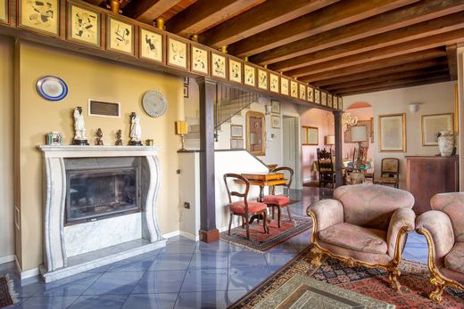Villa in Pozzolengo, Provincia di Brescia