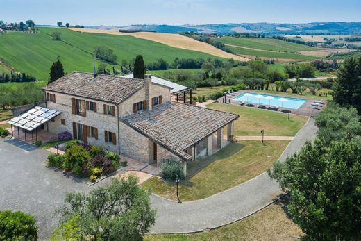 Casa rural / Casa de pueblo en San Costanzo, Pesaro y Urbino