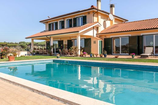 Villa a Roma, Lazio