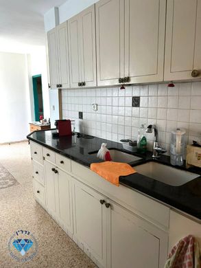 Ness Ziona, Central Districtの高級住宅