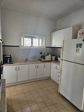 Apartment / Etagenwohnung in Tel Aviv, Tel Aviv District