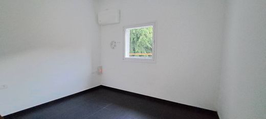 Apartment / Etagenwohnung in Tel Aviv, Tel Aviv District