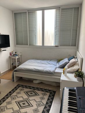 Apartment / Etagenwohnung in Tel Aviv, Tel Aviv District